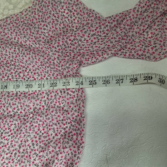 Torrid Print Top Semi Sheet Lace Inset Peasant Keyhole Pink Green Plus Size 1 - Picture 5 of 9